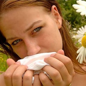 Как лечить аллергию народными средствами?